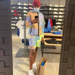 Meet your Posher, Devontae